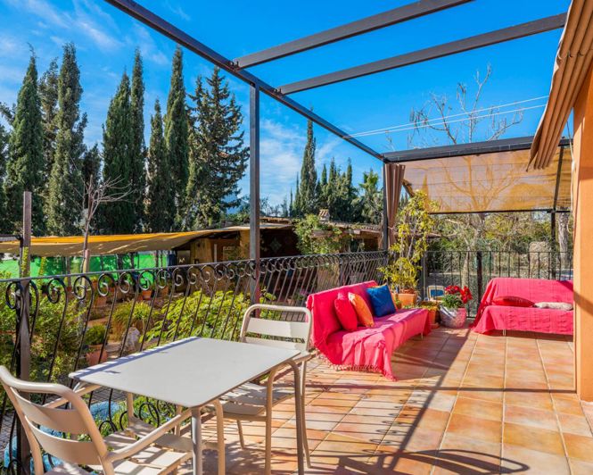 Image No.32-7 Bed Property for sale