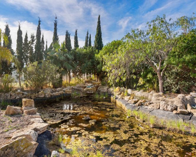 Image No.36-7 Bed Property for sale