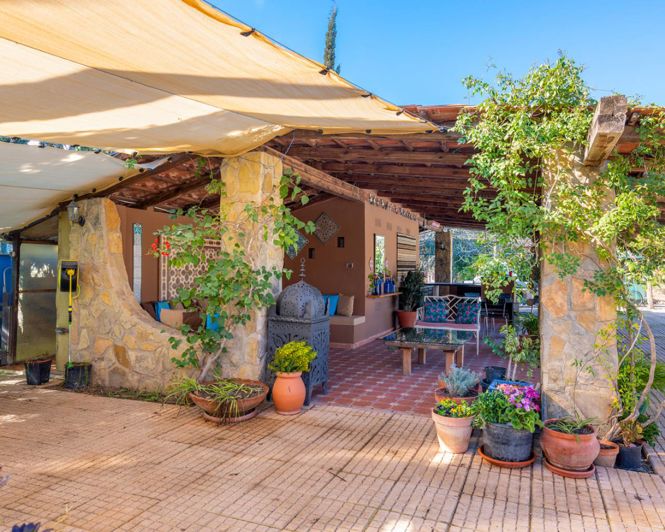 Image No.39-7 Bed Property for sale