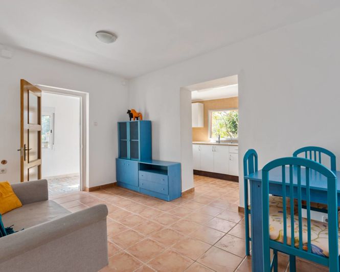 Image No.47-7 Bed Property for sale