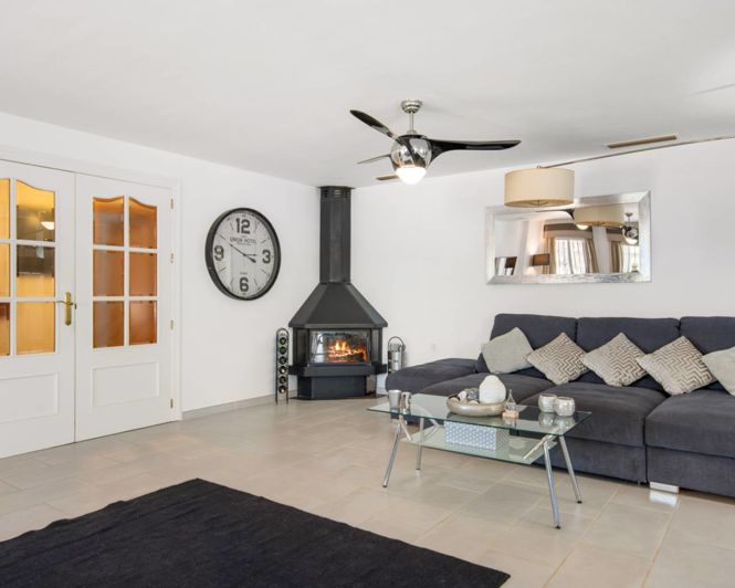 Image No.5-4 Bed Property for sale