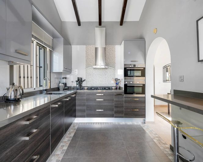 Image No.2-2 Bed Property for sale