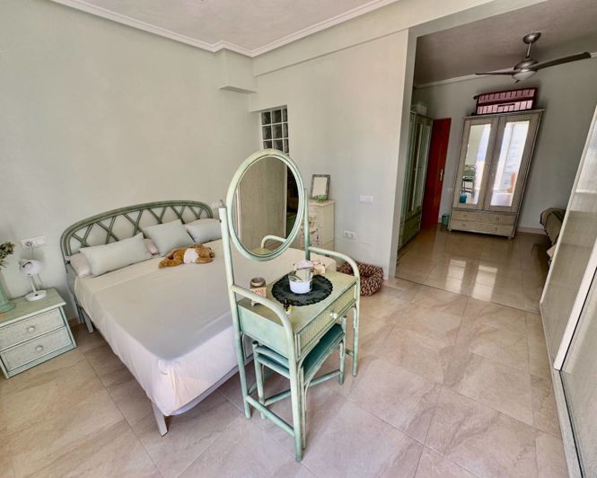 Image No.15-3 Bed Villa for sale