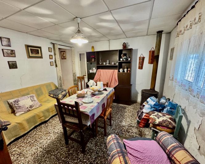 Image No.10-4 Bed Property for sale