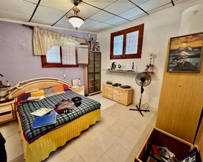 Image No.20-4 Bed Property for sale