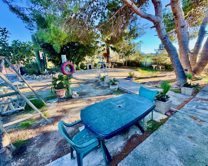 Image No.21-4 Bed Property for sale