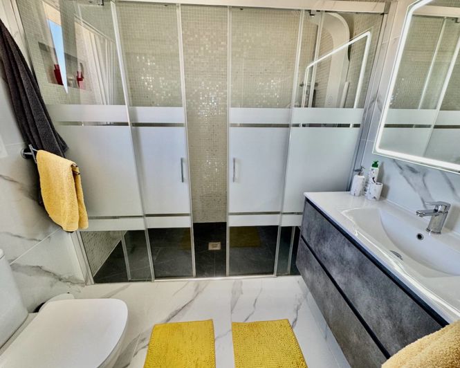 Image No.21-5 Bed Villa for sale