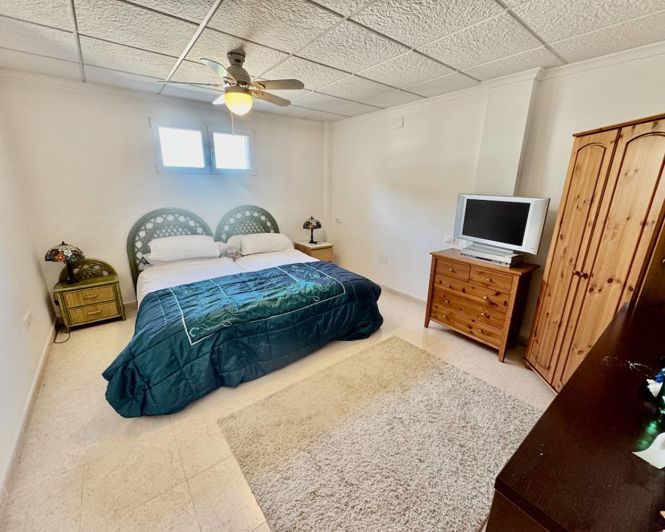 Image No.28-5 Bed Villa for sale