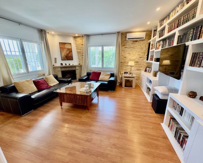 Image No.6-3 Bed Property for sale