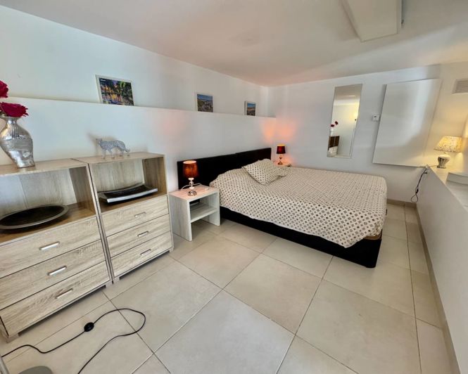 Image No.26-6 Bed Villa for sale