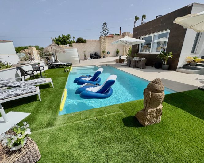 Image No.38-6 Bed Villa for sale