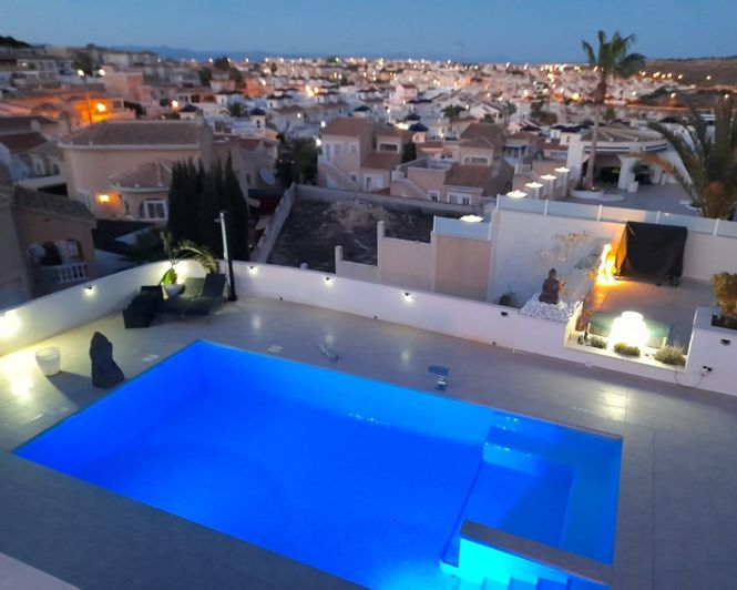 Image No.36-6 Bed Villa for sale