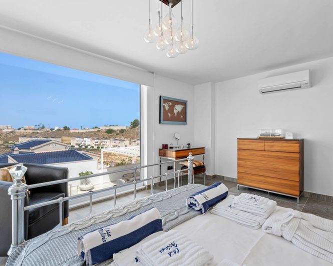 Image No.26-7 Bed Villa for sale