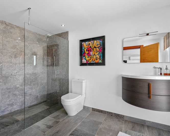 Image No.27-7 Bed Villa for sale