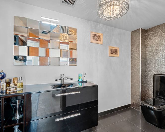 Image No.44-7 Bed Villa for sale