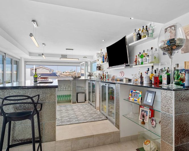 Image No.42-7 Bed Villa for sale