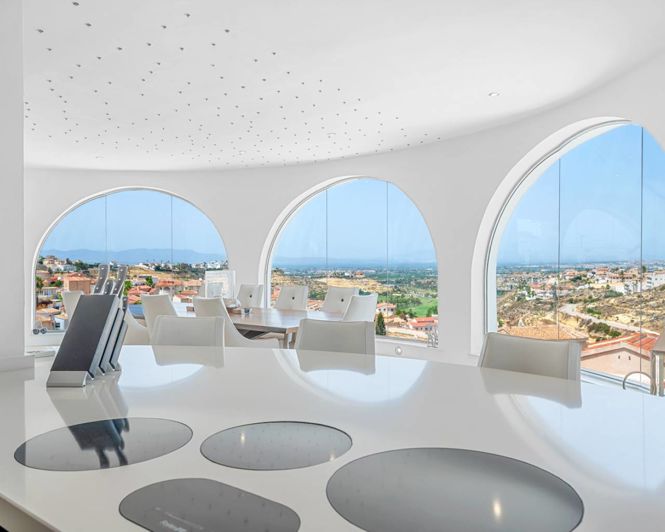 Image No.11-7 Bed Villa for sale