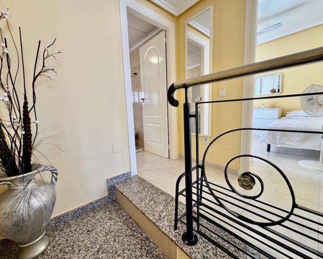 Image No.8-3 Bed Villa for sale