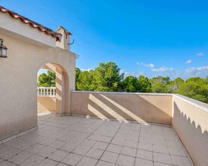 Image No.19-7 Bed Villa for sale