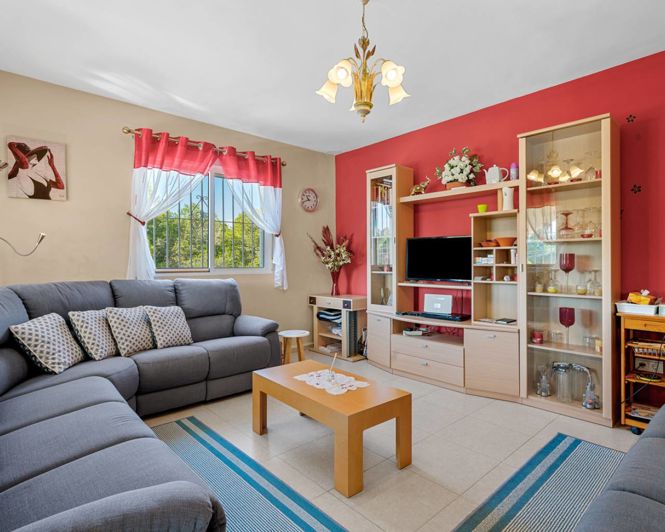 Image No.9-7 Bed Villa for sale