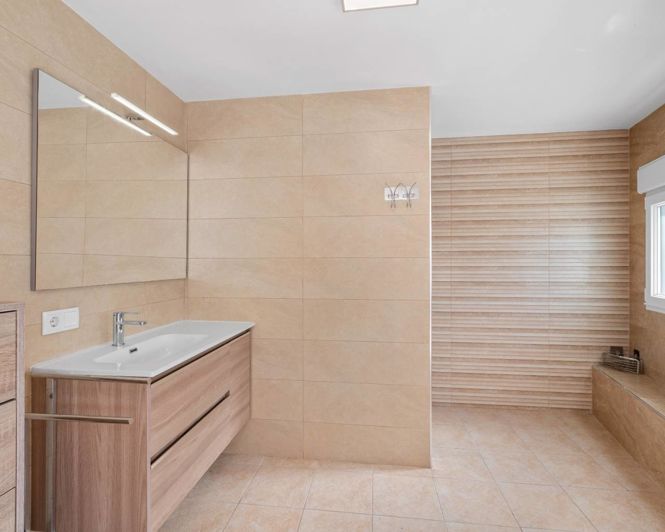 Image No.12-5 Bed Villa for sale