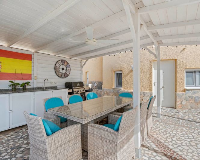 Image No.16-5 Bed Villa for sale