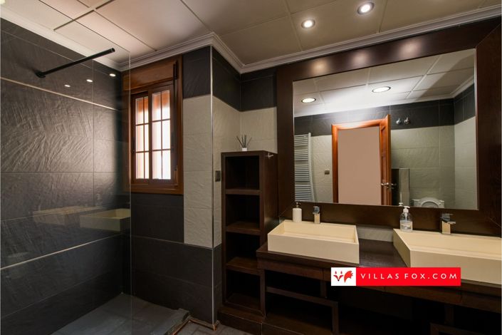 Image No.28-3 Bed Apartment for sale