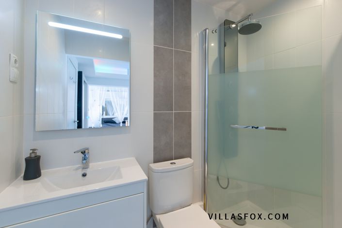 Image No.5-3 Bed Villa for sale