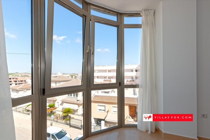 Image No.18-3 Bed Apartment for sale