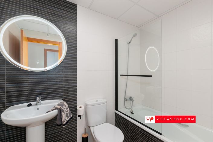 Image No.21-3 Bed Apartment for sale