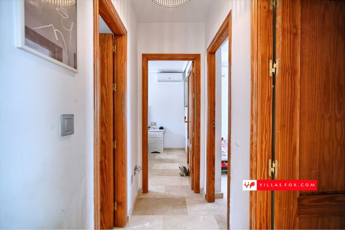 Image No.29-5 Bed Villa for sale