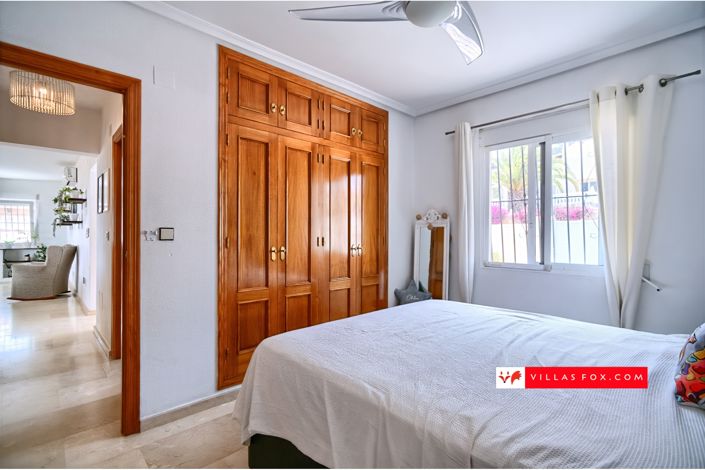 Image No.32-5 Bed Villa for sale