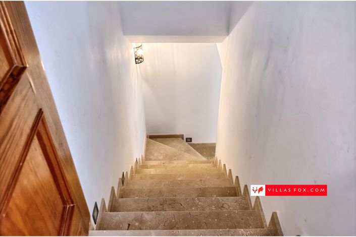 Image No.35-5 Bed Villa for sale