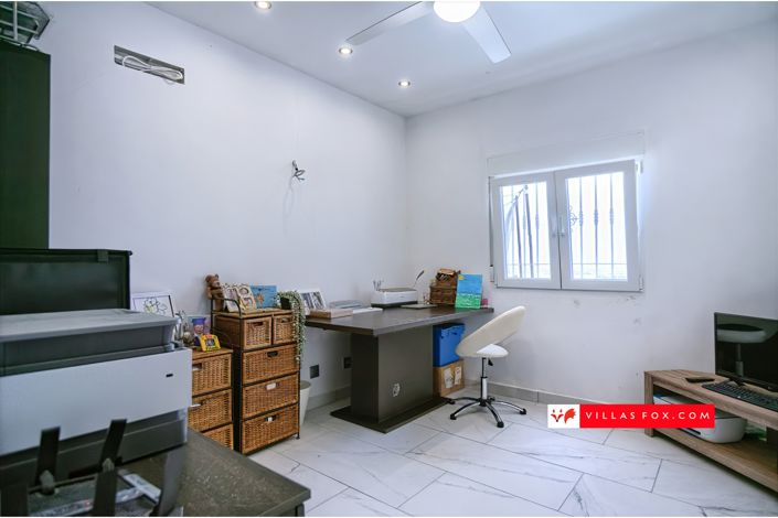 Image No.42-5 Bed Villa for sale