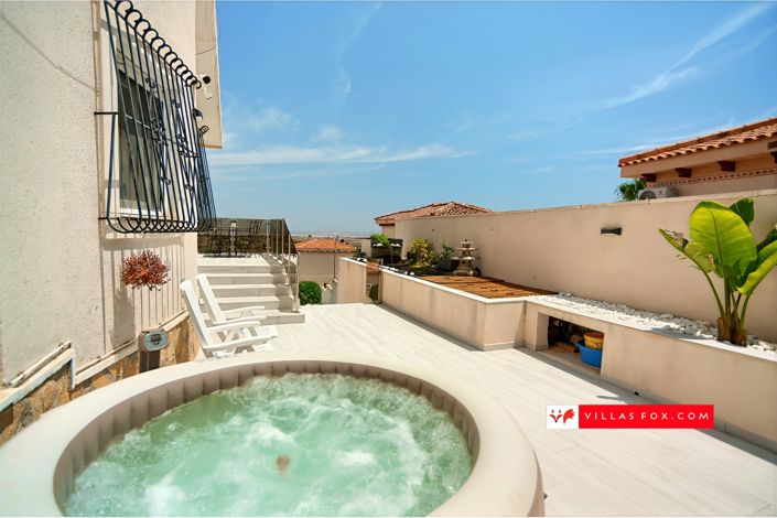 Image No.66-5 Bed Villa for sale