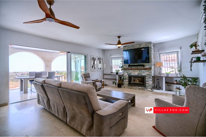 Image No.2-5 Bed Villa for sale