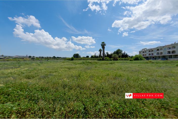 Image No.20-3 Bed Apartment for sale