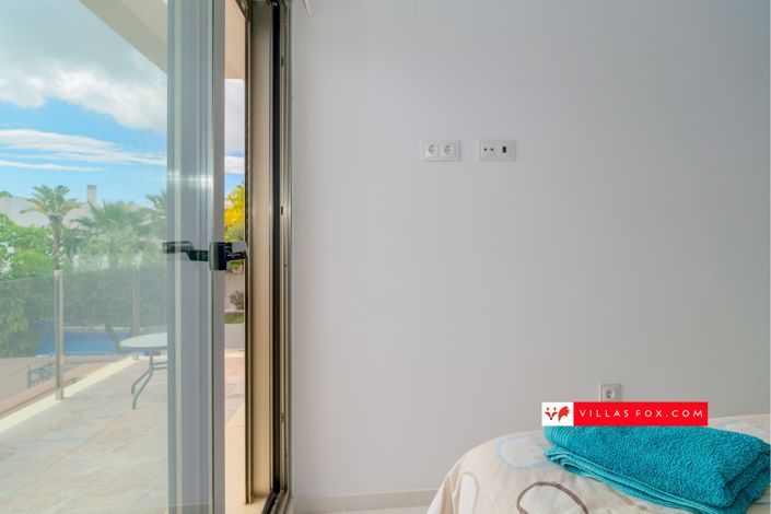 Image No.19-3 Bed Villa for sale