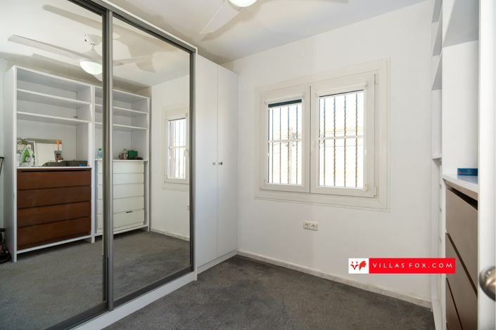 Image No.23-3 Bed Townhouse for sale