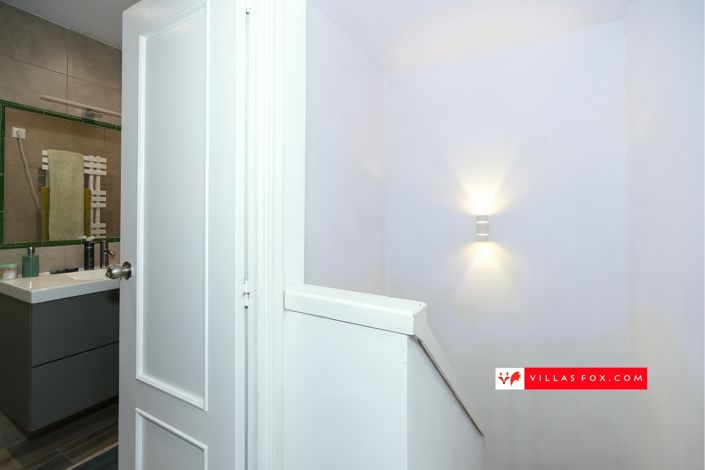 Image No.24-3 Bed Townhouse for sale