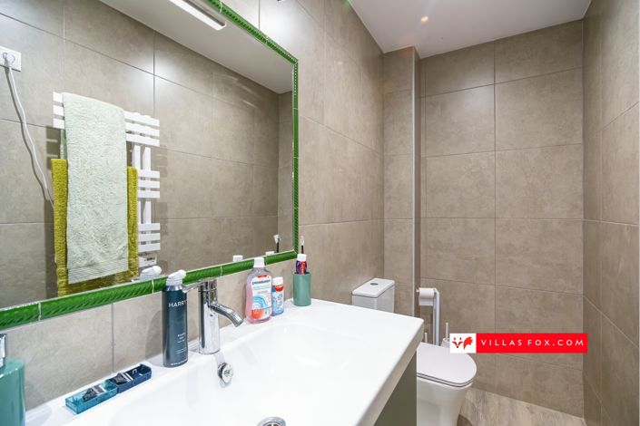 Image No.26-3 Bed Townhouse for sale