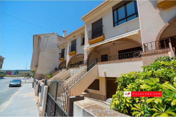 Image No.4-3 Bed Townhouse for sale