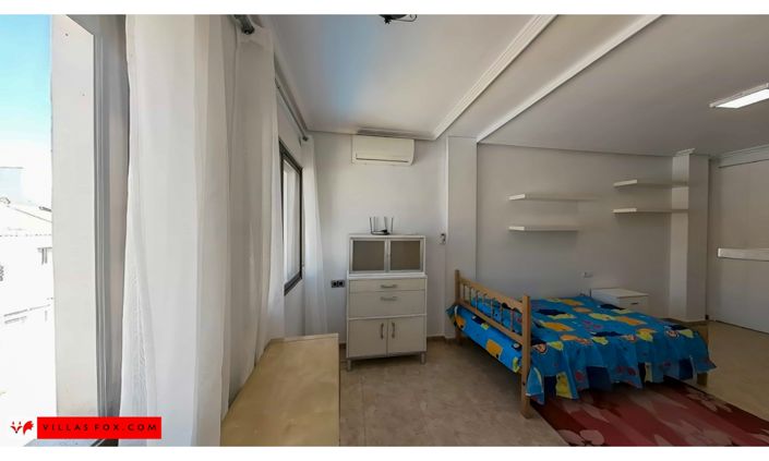 Image No.52-3 Bed Townhouse for sale