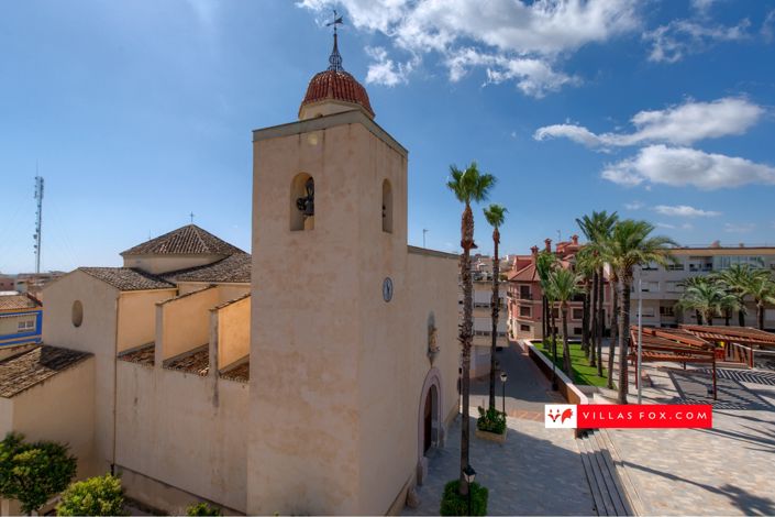 Image No.66-3 Bed Townhouse for sale