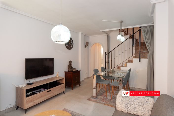 Image No.13-2 Bed Townhouse for sale