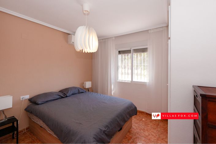 Image No.6-2 Bed Townhouse for sale