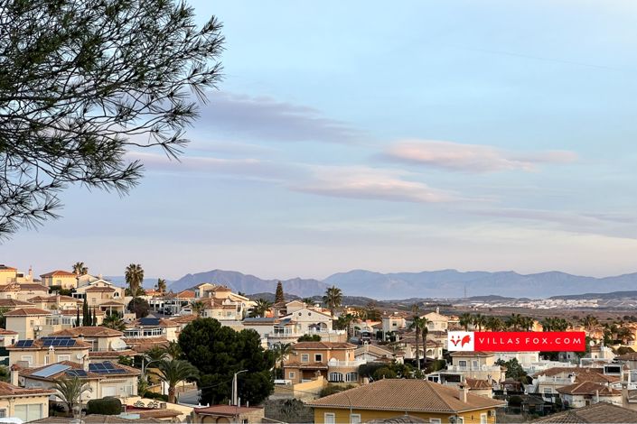 Image No.63-3 Bed Villa for sale