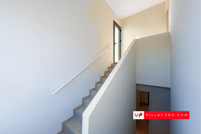 Image No.30-3 Bed Villa for sale