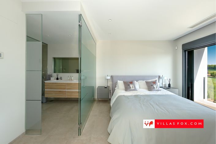 Image No.32-3 Bed Villa for sale