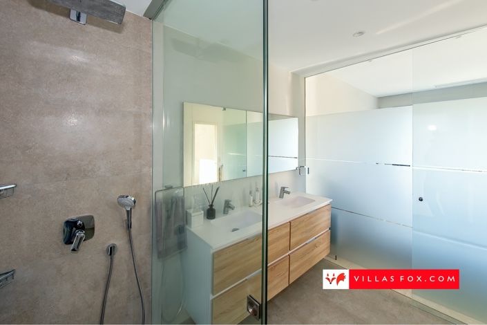 Image No.38-3 Bed Villa for sale